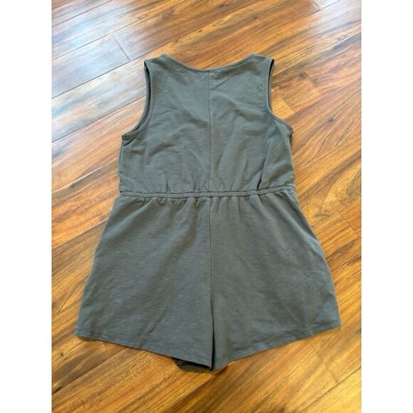 Natural by Known Supply grey sleeveless casual romper - Picture 2 of 4